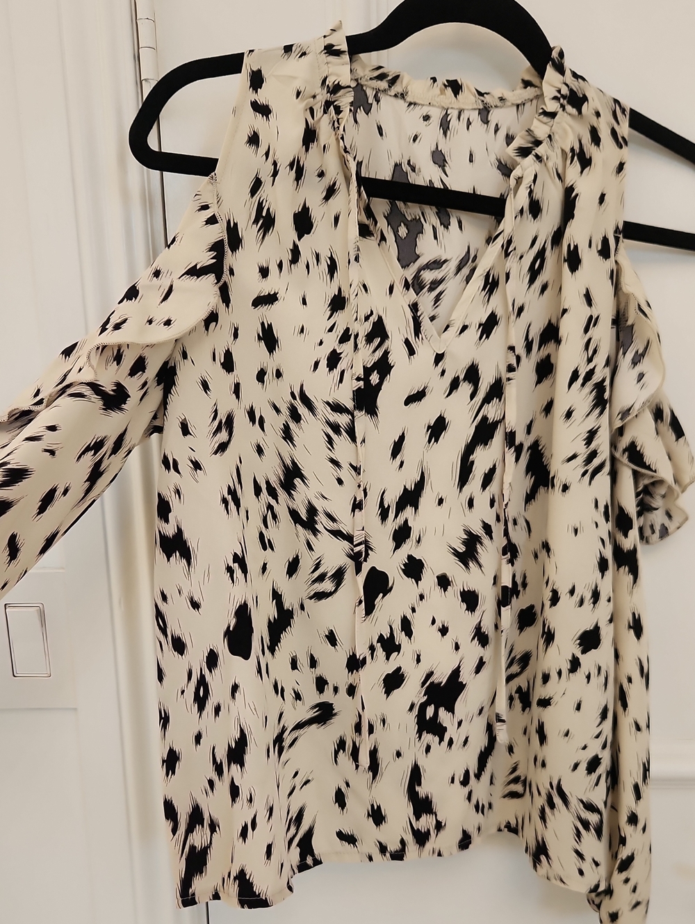 Women's Cream and Black Printed Cold-Shoulder Blouse